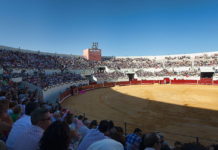 ¿Qué ocurre en Utrera? Vista de la plaza de toros de Utrera en septiembre pasado, en la corrida de inauguración.